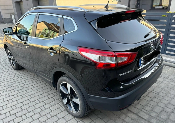Nissan Qashqai cena 78000 przebieg: 125000, rok produkcji 2017 z Knurów małe 106
